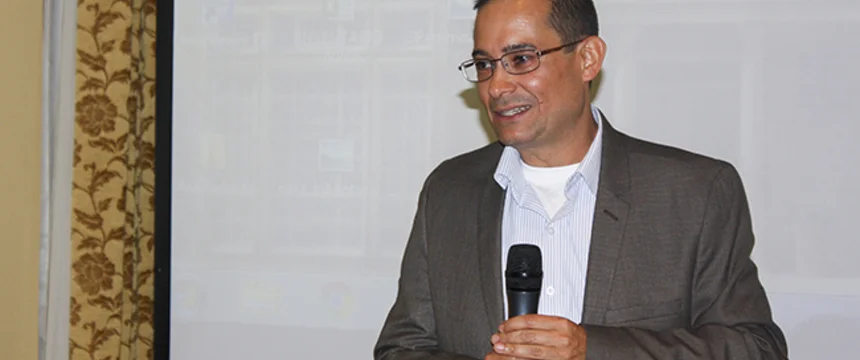 webnota_lanzamiento_libro_cooperacion_internacional_desarrollo_20170216_004.jpg