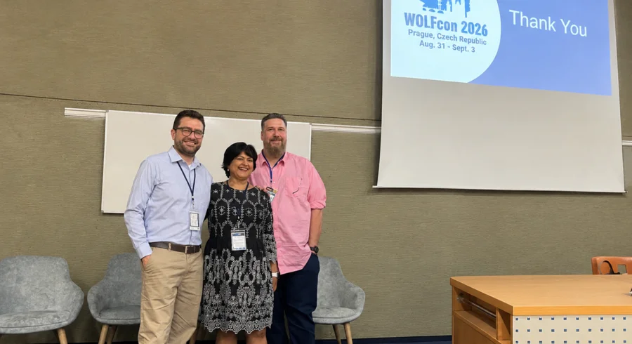 UTadeo presentó en WOLFcon 2026 sus avances en innovación y gestión bibliotecaria